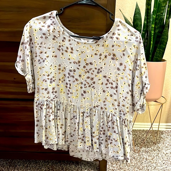 Babydoll blouse with open back - Picture 1 of 3